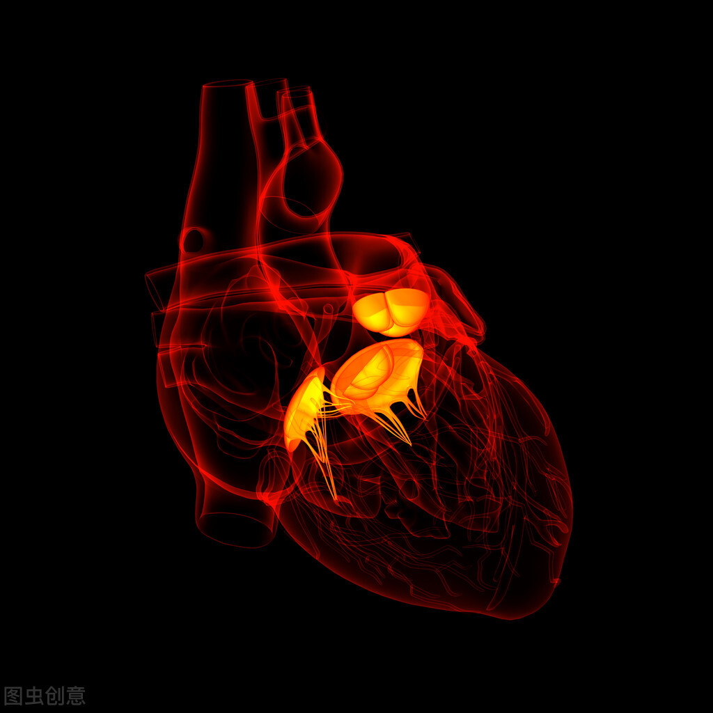 胸口上方中间疼痛大病前兆,胸前心血管