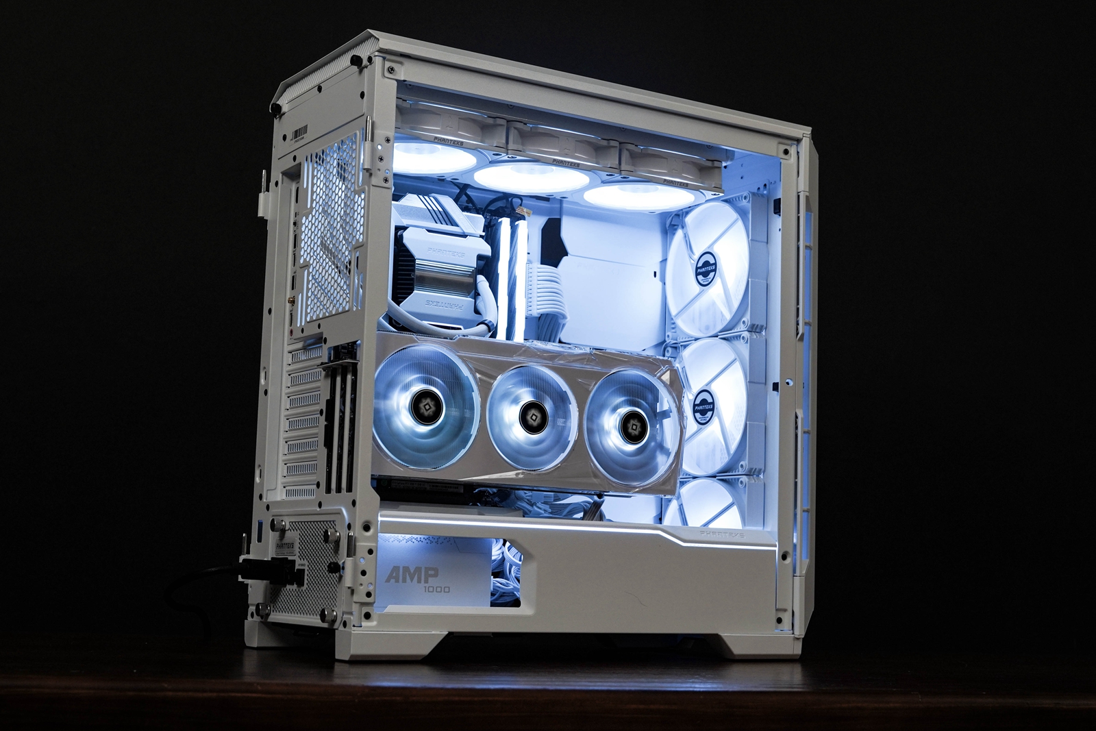 豪砸3万预算工作机，12900K+RTX3090Ti+32GCVNDDR5顶配纯白装机