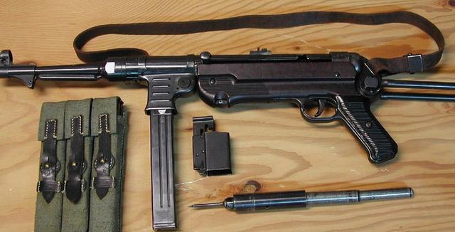 mp40冲锋枪二战视频,二战冲锋枪mp18