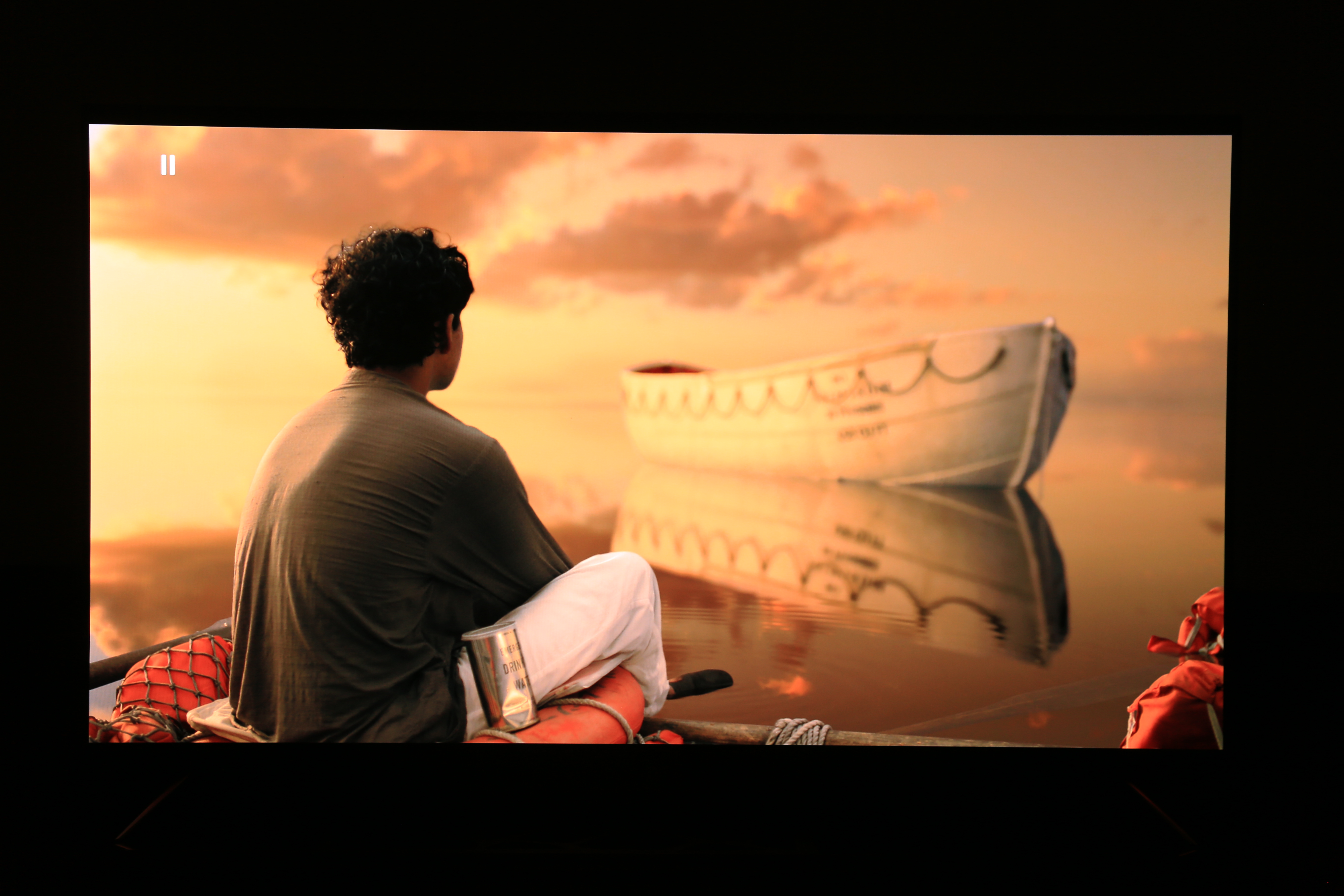 小米oled77寸,小米6oled和至尊版哪个好