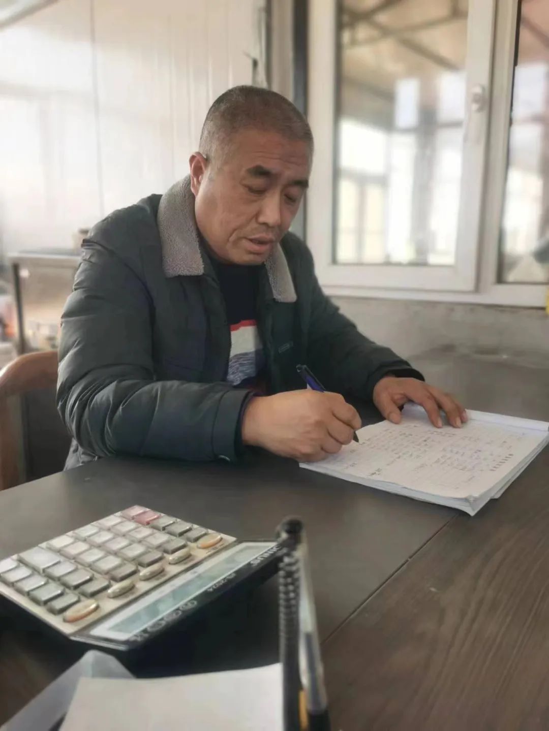 “小花生”做成大产业稳步助力乡村振兴