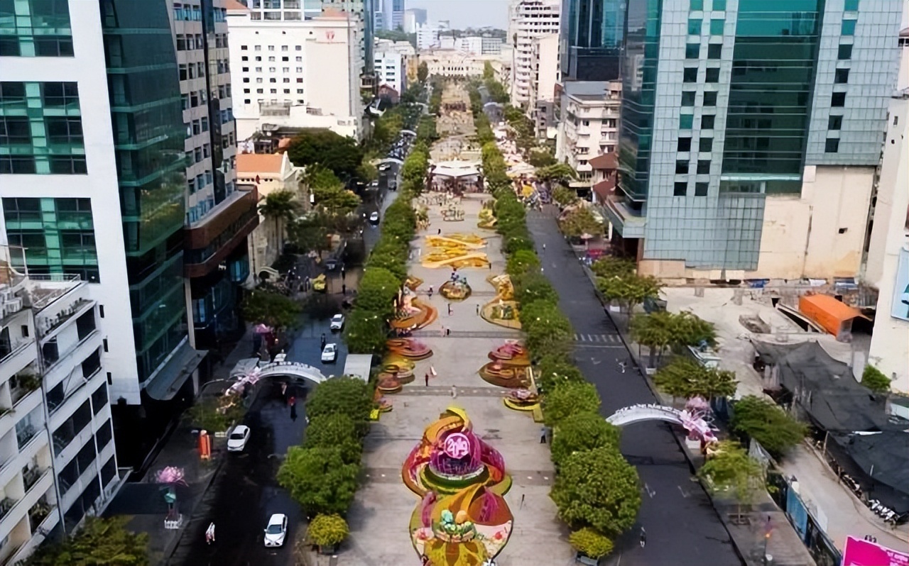 越南女首富与李嘉诚,越南女首富跟李嘉诚