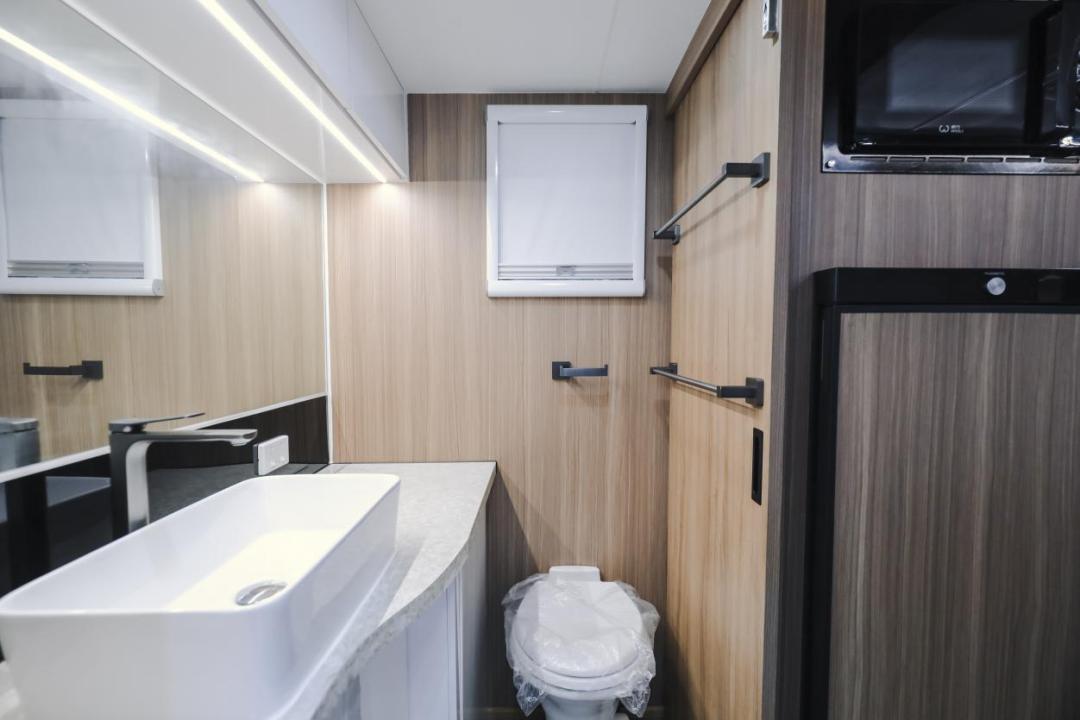 越野式的拖挂房车,适合旅居的越野拖挂房车