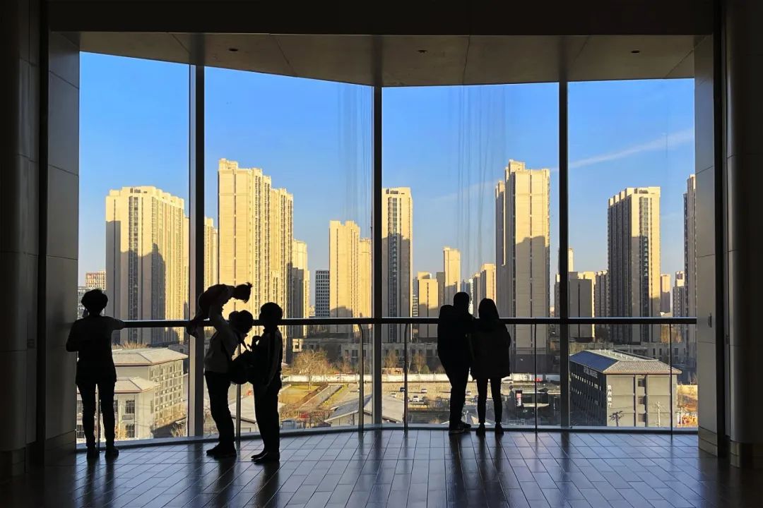 超八成年轻人搞副业,年轻人的副业“搞钱”路