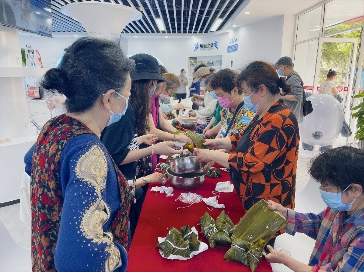 来联通营业厅别样端午放“粽”一夏
