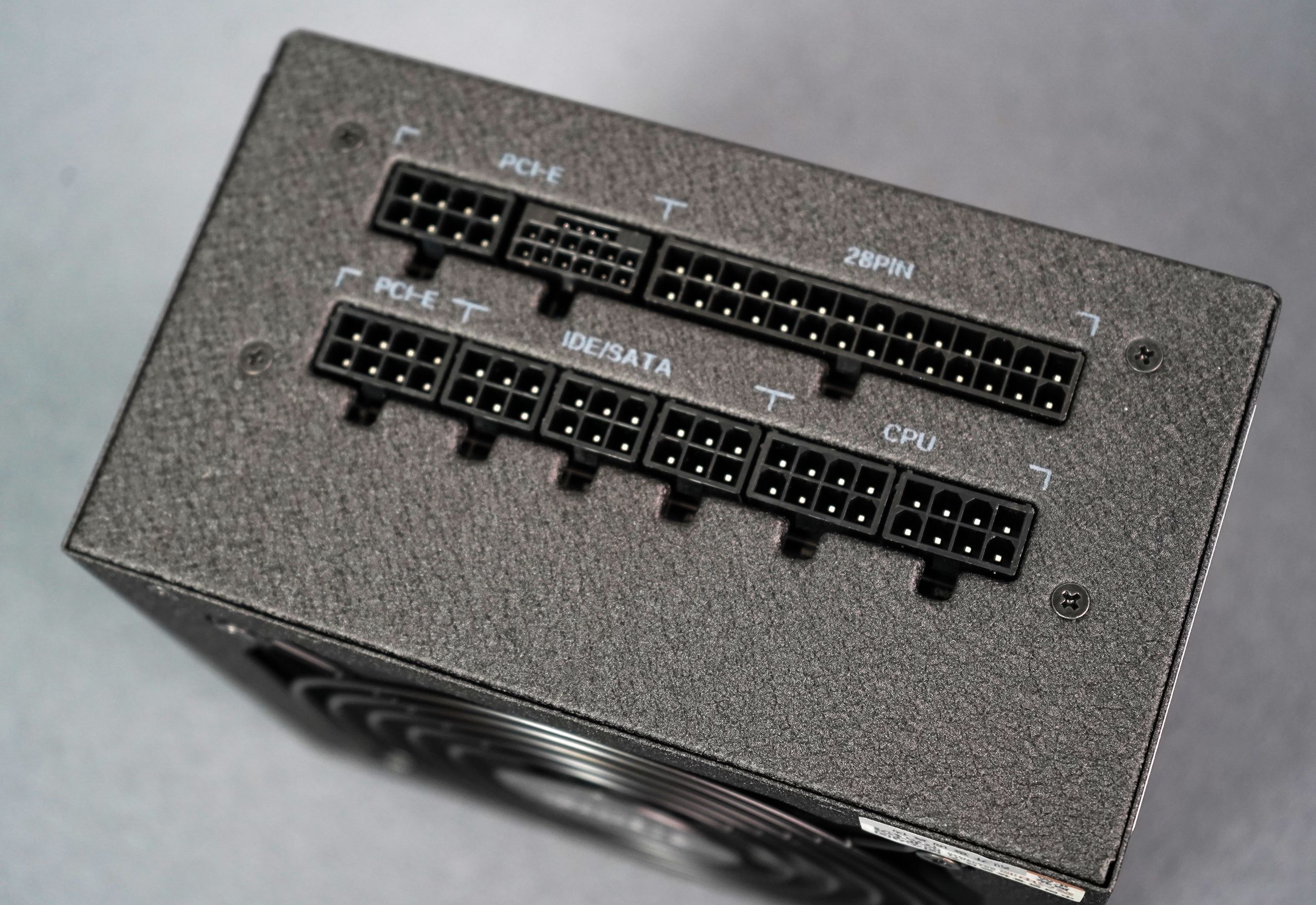 RTX4070是什么显卡,rtx4070安装显卡供电