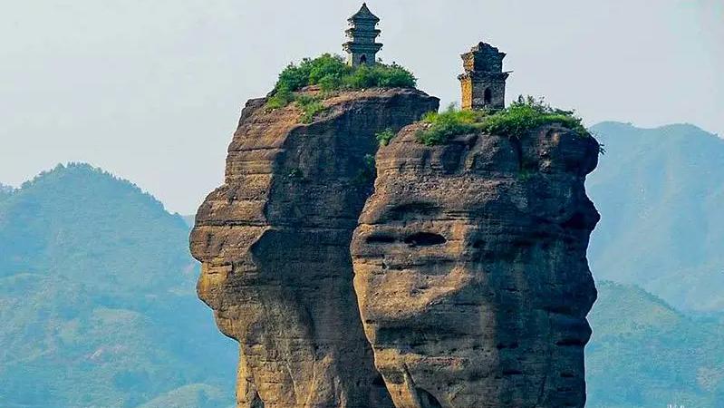 你一定去过许多迷人或神奇的地方,中国境内最值得去的三个地方