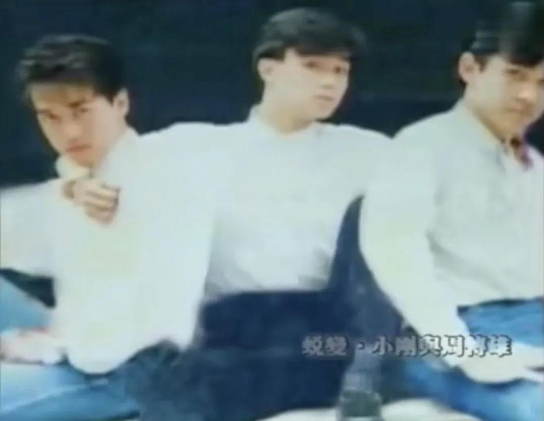 周传雄是小虎队成员吗,周传雄曾经小虎队的一员