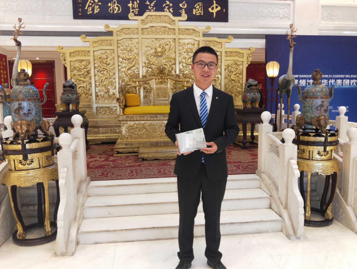 买这种野草一年赚200万 (一年赚200万的野草)