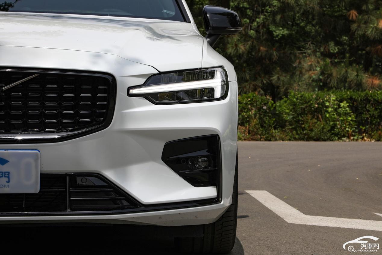 沃尔沃瓦罐车v60和v90,自驾游沃尔沃v60旅行版瓦罐