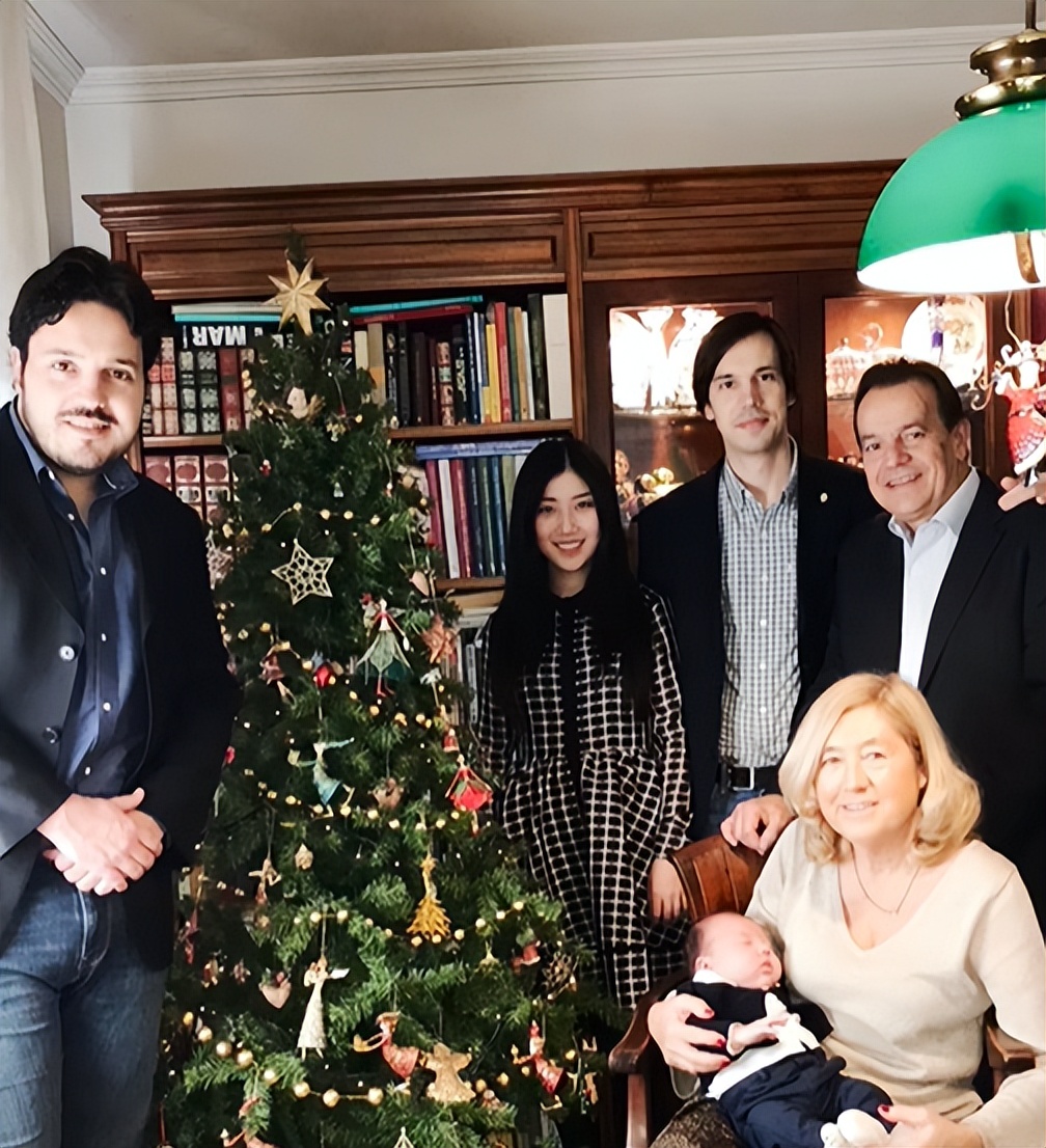 东北美女远嫁西班牙，生混血儿子，被一家学霸宠上天，现变成网红