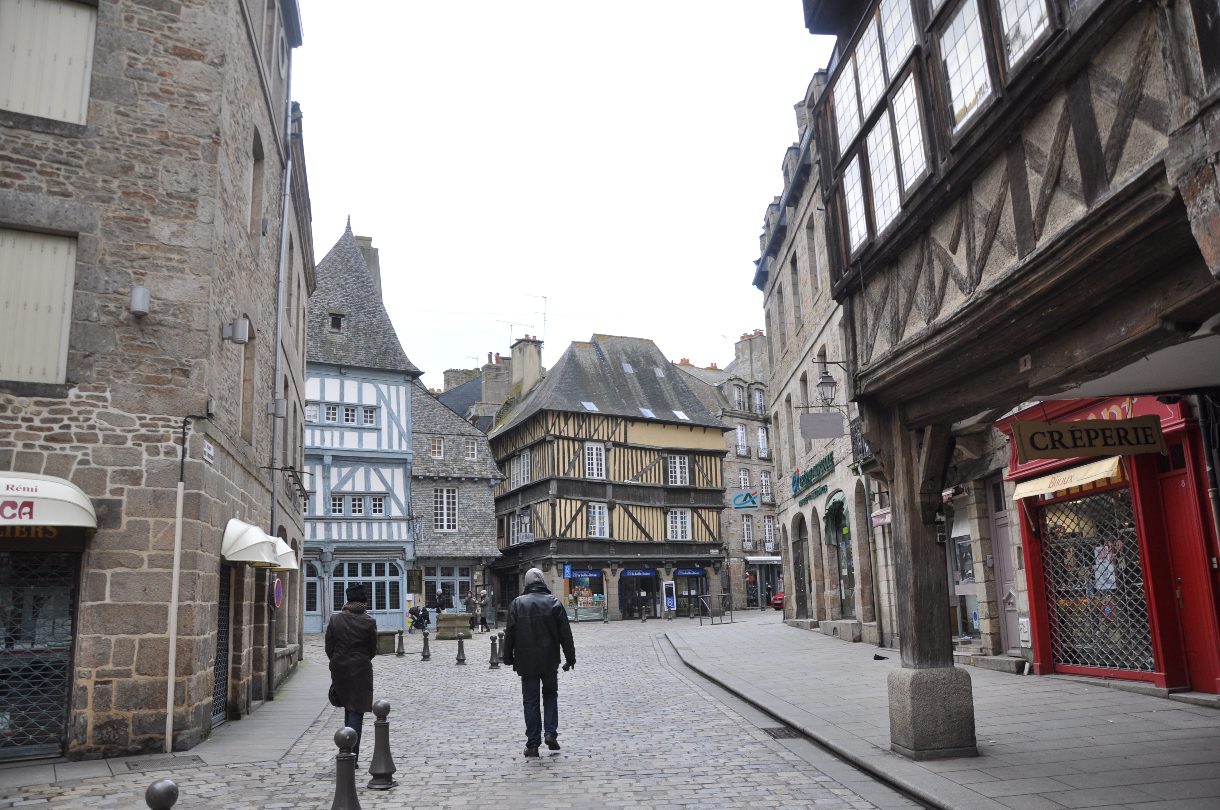 迪南：凝固中世纪法国，时光回到布列塔尼荣耀，半木结构建筑如画