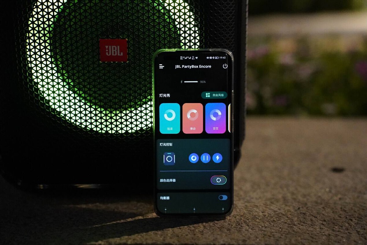 3000买室内音响,3000元左右低音炮推荐