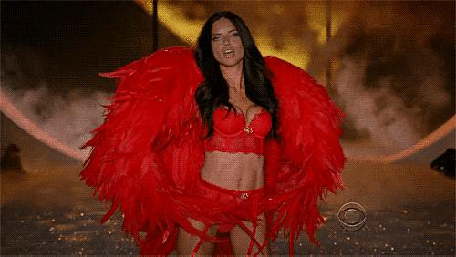 阿德里亚娜利马身材巅峰时期,阿德里亚娜利马身材照