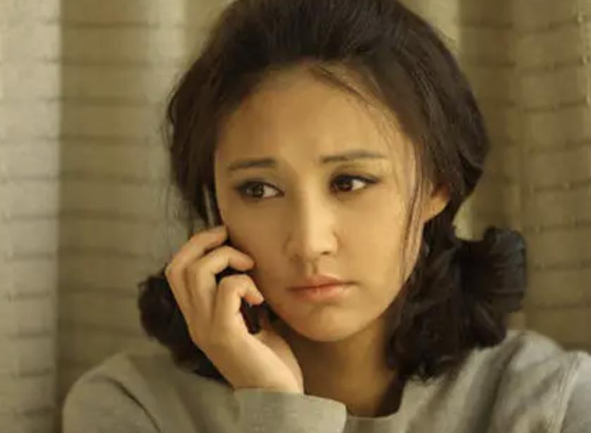 素颜是灾难，化妆是整容，这9位女明星的真实颜值，前后反差巨大