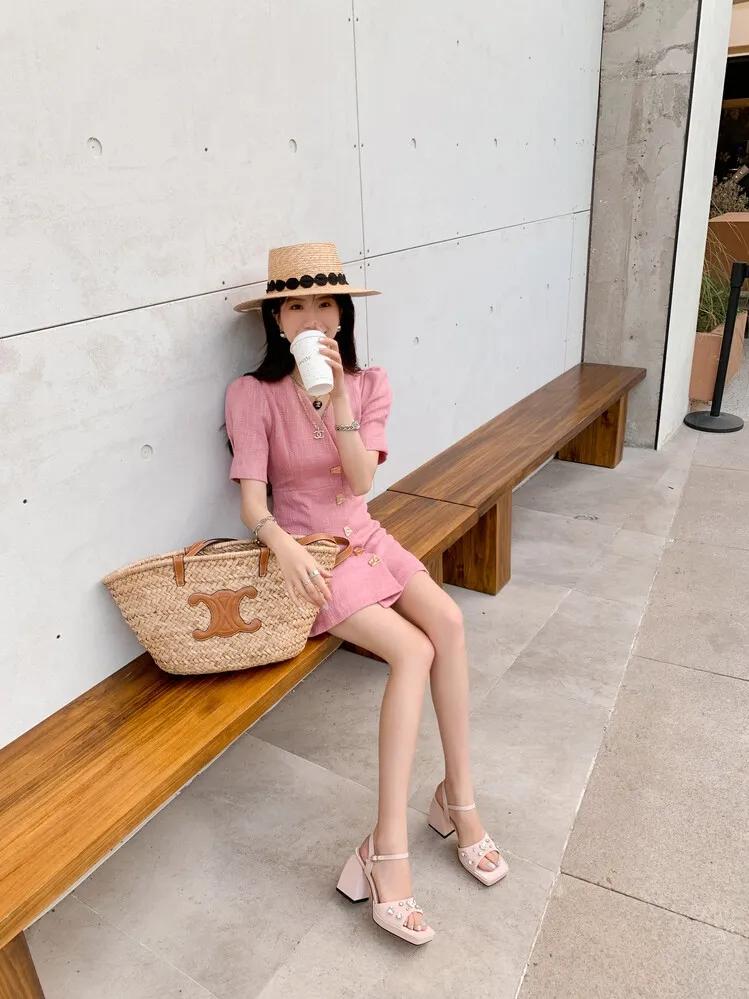 简单女士高跟凉鞋怎么搭配,10岁女孩高跟夏天凉鞋