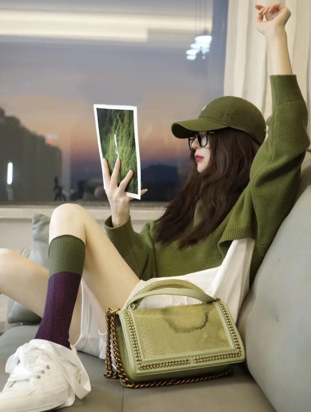 绿色衣服搭配什么颜色好看效果图,绿色最经典的三种颜色搭配