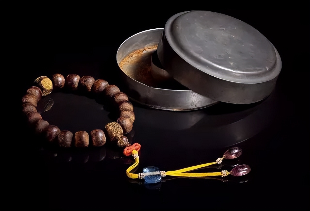 网红十八子多宝手串为什么在文玩圈火不起来?文玩老玩家揭秘内幕