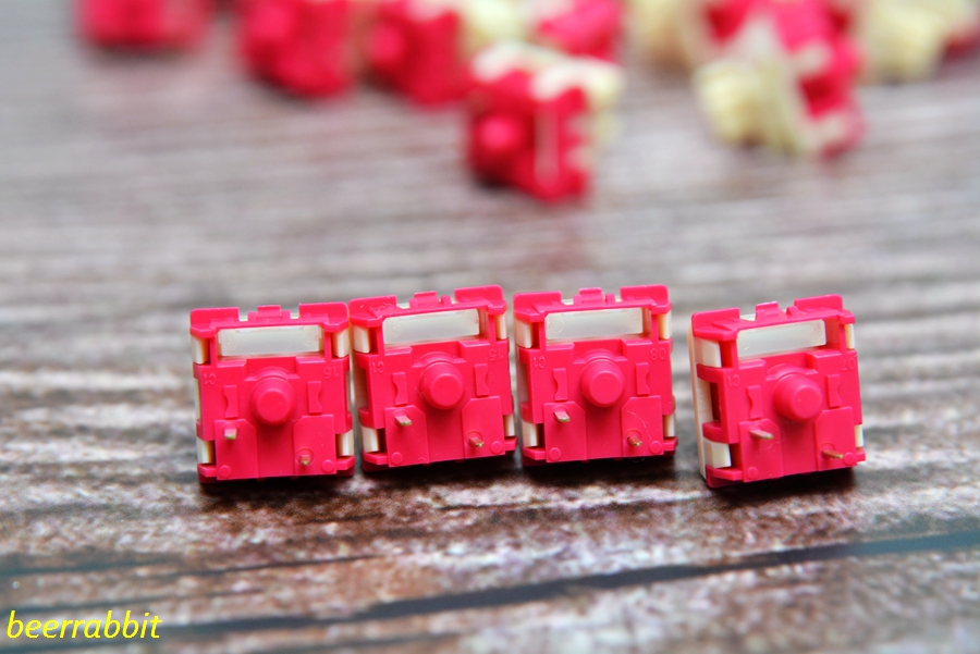 强上加强珂芝K75三模机械键盘与TTC钢铁轴的联合