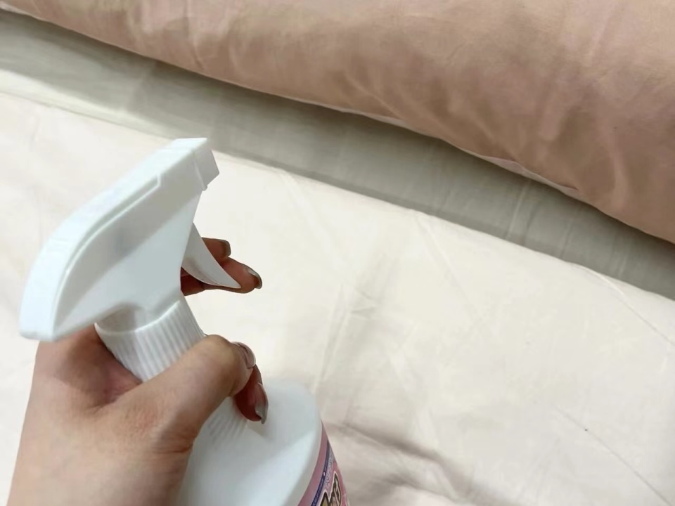 背后长痘不用药怎么办,后背长痘不留痘印