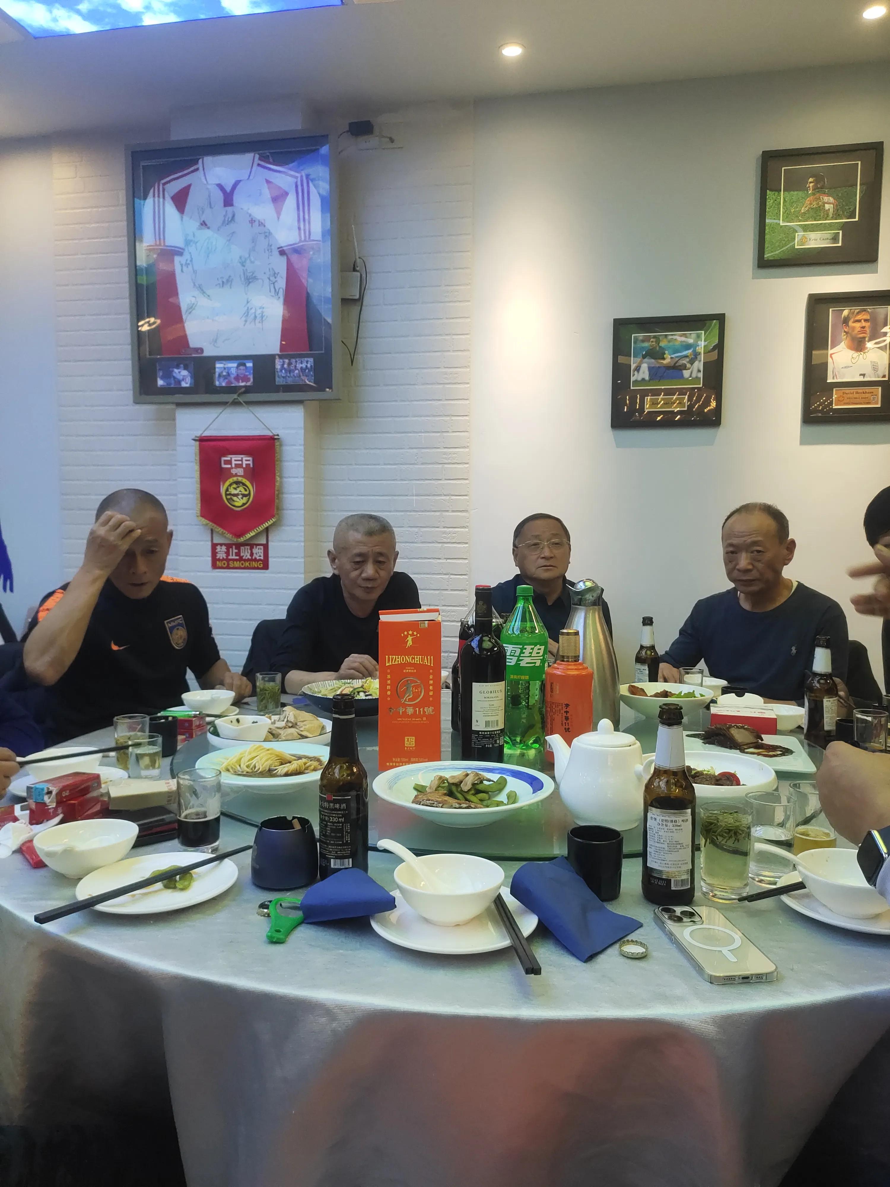 上海申花李中华,老上海足球队李中华