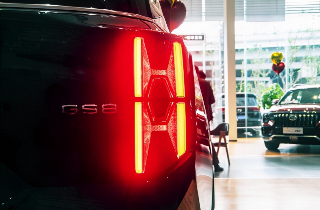 传祺gs8和领克09哪个发动机好,传祺gs8对比领克09