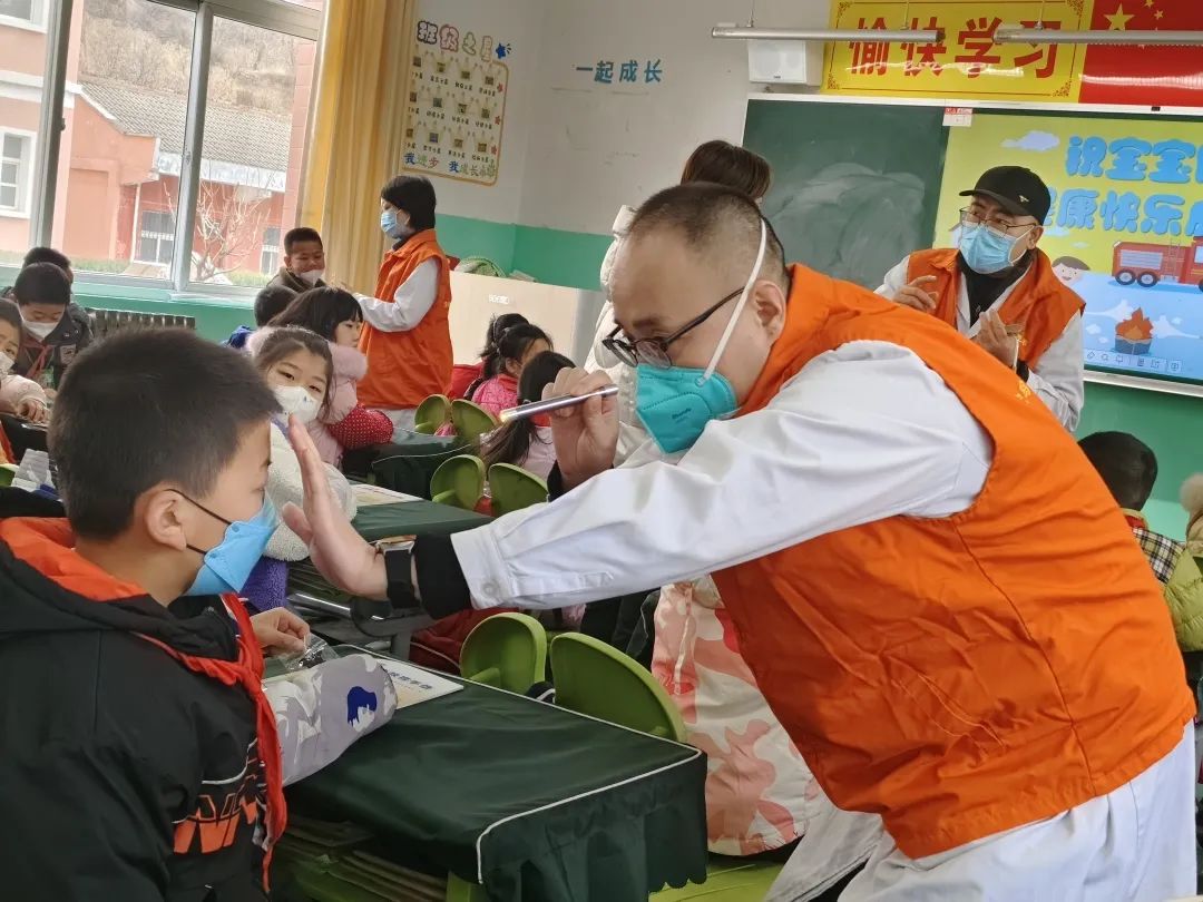 宝鸡共青团志愿者,助力乡村振兴公益创投志愿服务