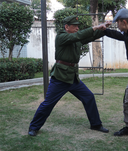 最新擒敌技术教材,男女格斗防身实用技巧