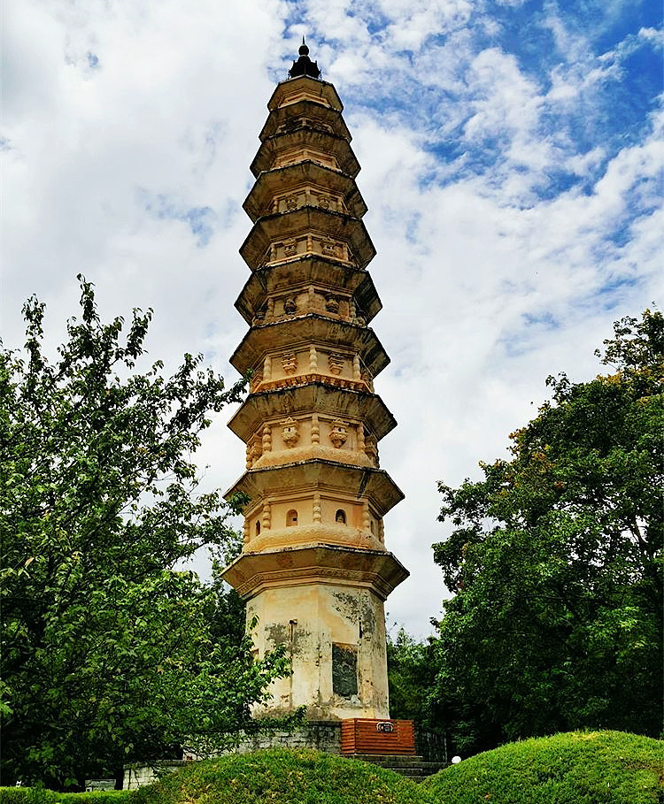 大理崇圣寺三塔景区,大理崇圣寺三塔斋饭