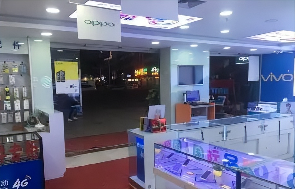 轮椅上的总裁身价3亿娶漂亮老婆,身价过亿总裁坐轮椅