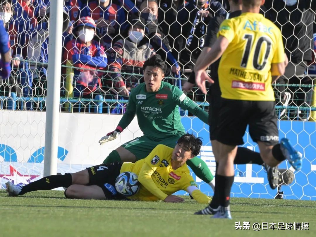 东京球迷反应,东京观众大骂裁判