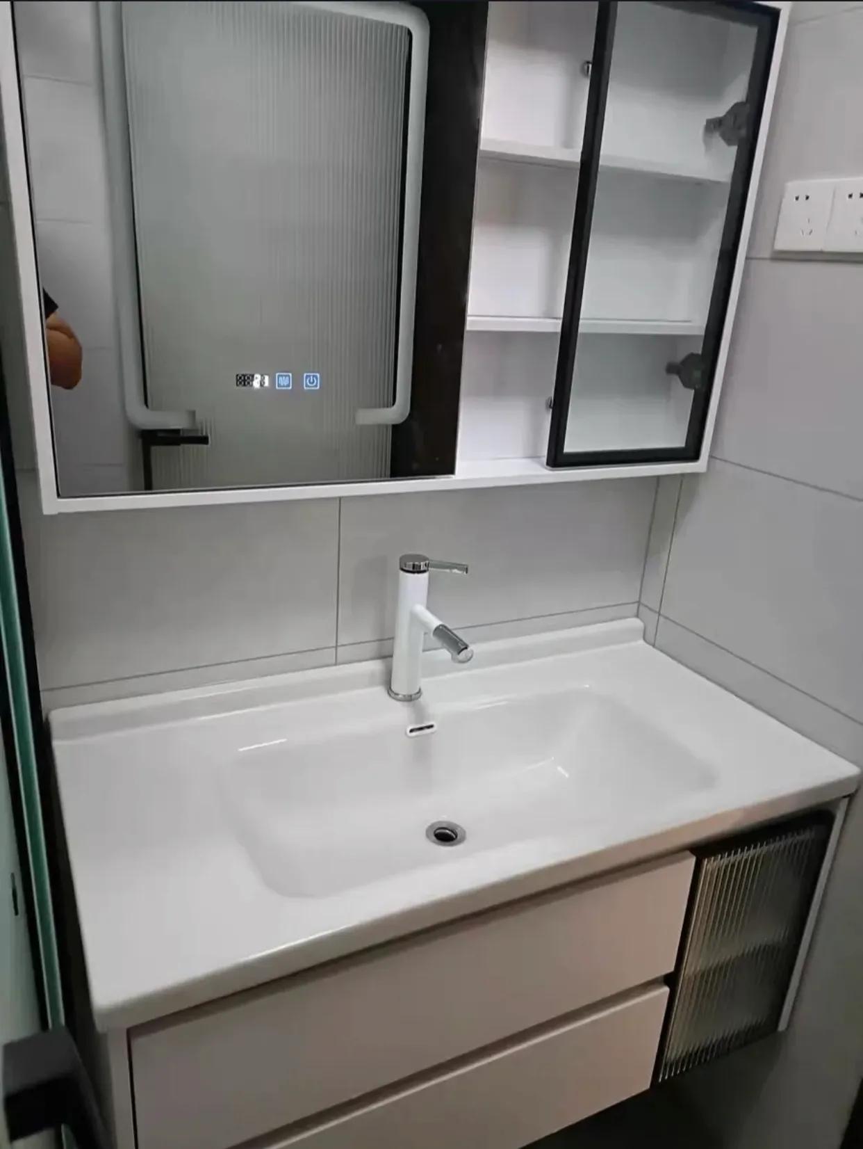 浴室柜是陶瓷一体盆好还是岩板好,网购浴室柜终于安装了