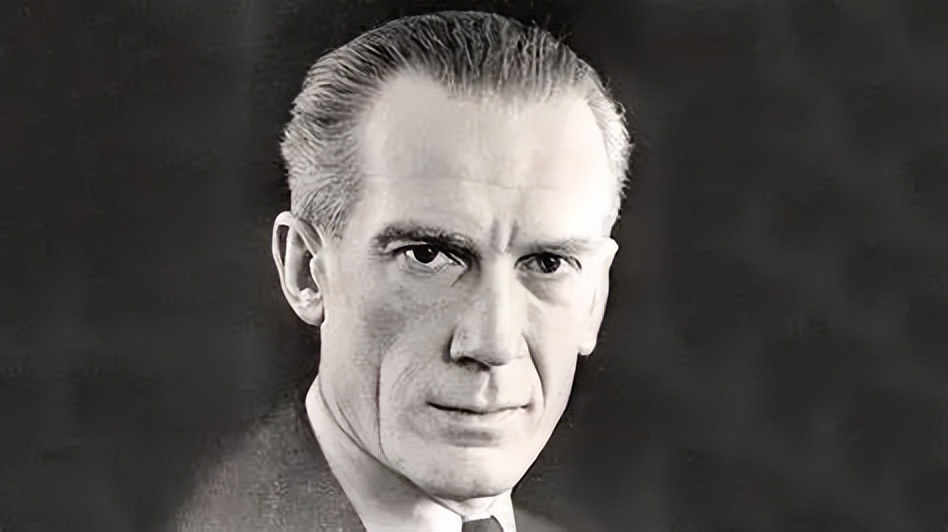 现任柏林爱乐指挥是谁,柏林爱乐乐团历任指挥