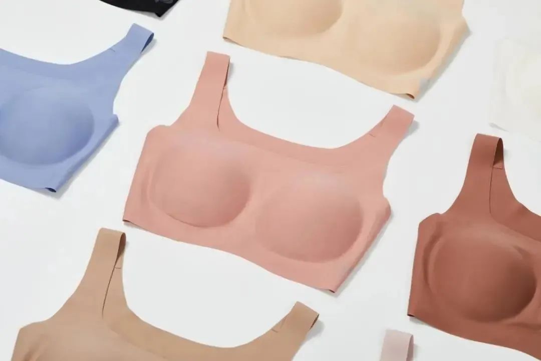 靠反性感生意,年赚15亿:一战封神的新内衣顶流,还能火多久?