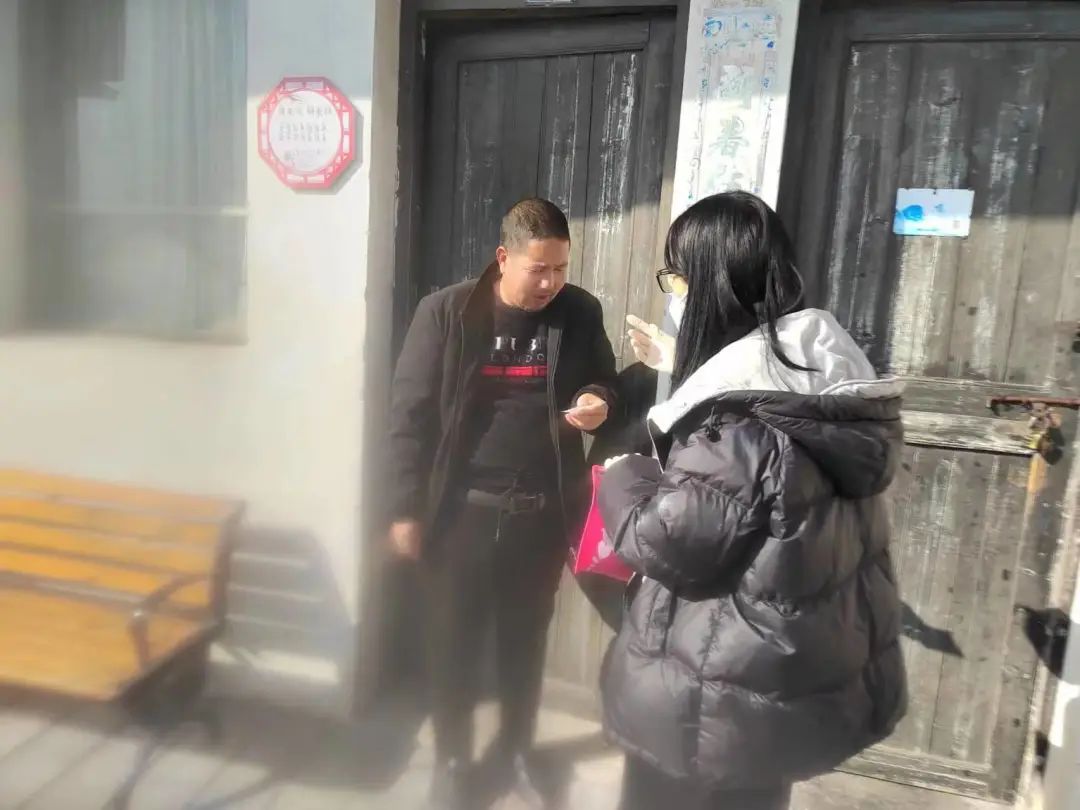 共享社·幸福里丨守望相助霓屿服务小分队纾困解难在一线