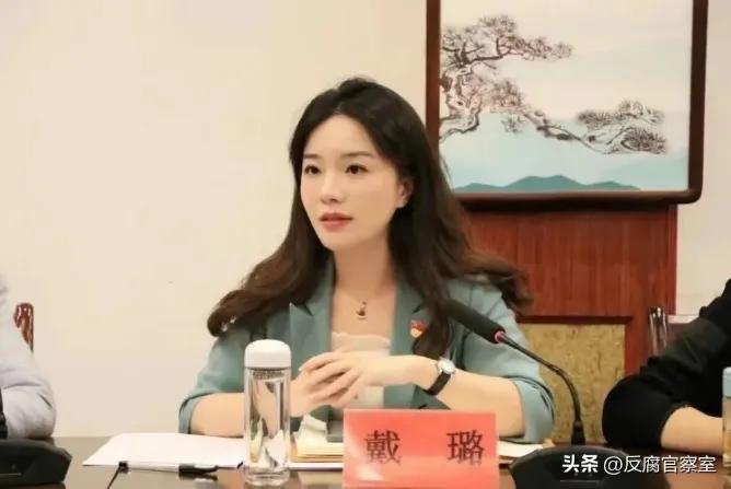 靠“生殖器”风云*场官**的女人们