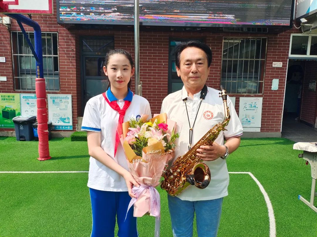 瀛ｅ繂鐣欏鏈潵鍙湡,瀛ｅ繂鐣欏鏃跺厜鏈変綘姣曚笟鍏哥ぜ鏆栧満