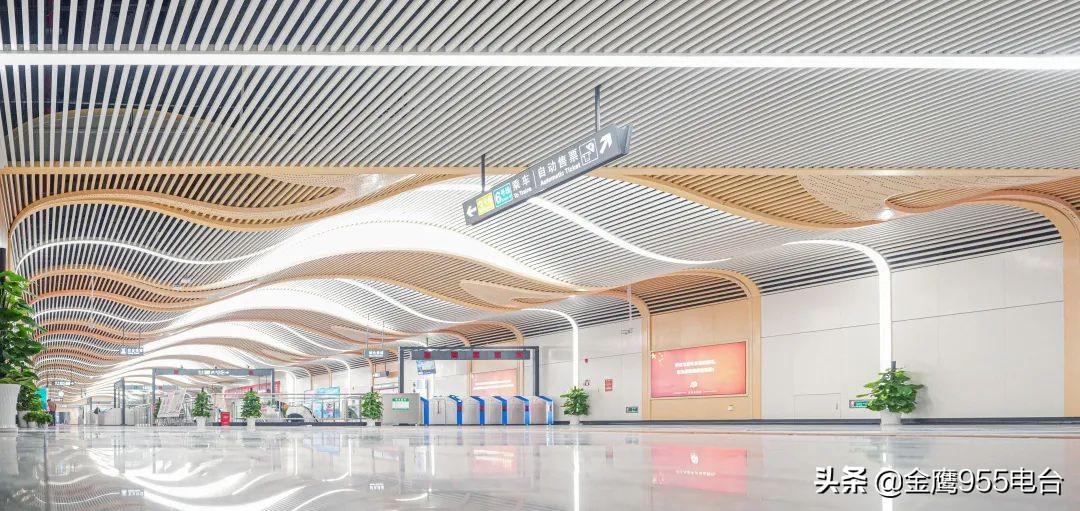 长沙地铁6号线到哪里可以吃东西,长沙地铁6号线水稻博物馆站出口