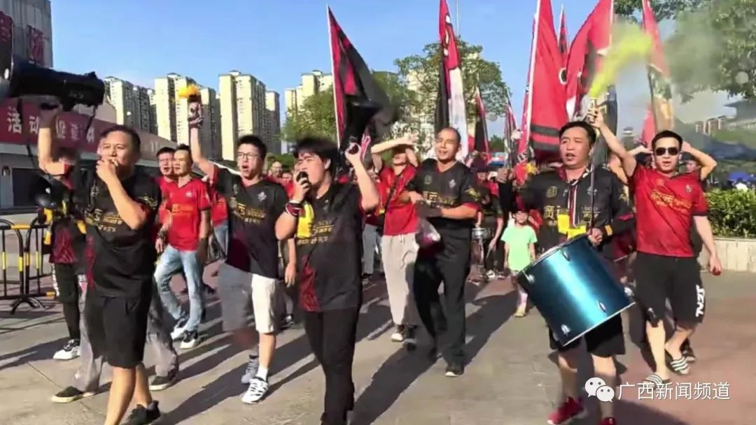 中甲平果足球队,广西平果成中甲金牌球市