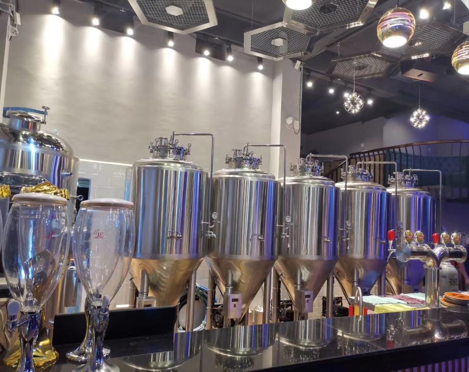 小型精酿啤酒厂加盟费多少钱,小型精酿啤酒厂需要手续