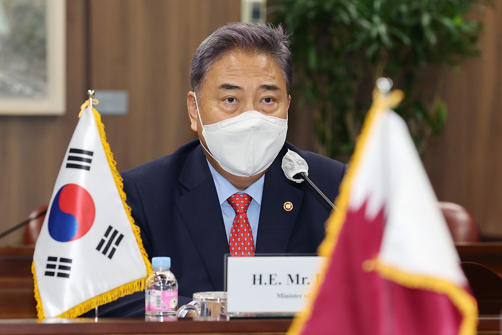 韩国直飞中国的航班太火，韩外长称价值决定合作，对美对华立场变了？