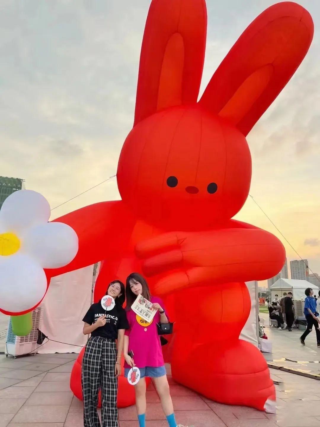 十五的月亮圆又圆中秋月饼香又甜,十五的月亮中秋节