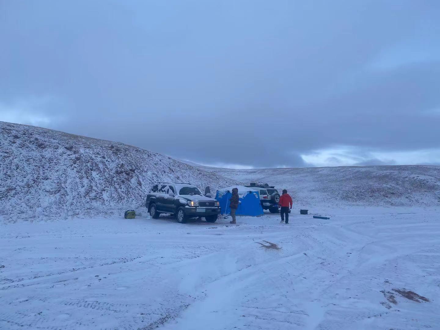 穿越无人区准备物资,自驾穿越无人区需要准备哪些东西