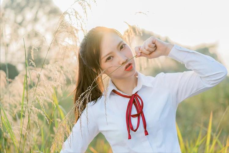 女性毛发脱落什么病,女性毛发脱落是怎么回事