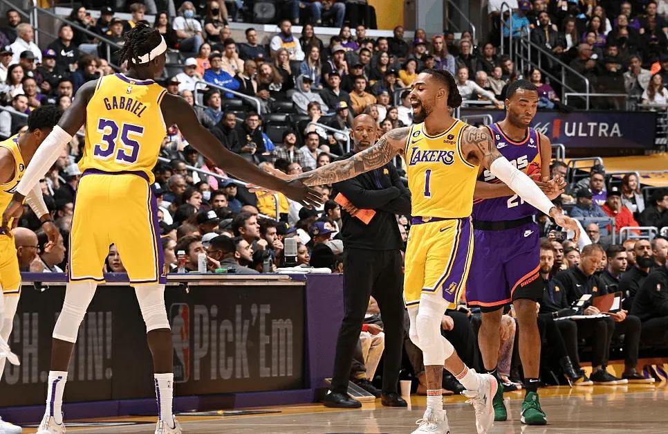 湖人爵士森林狼达成三方交易,湖人火箭山猫三方交易保罗