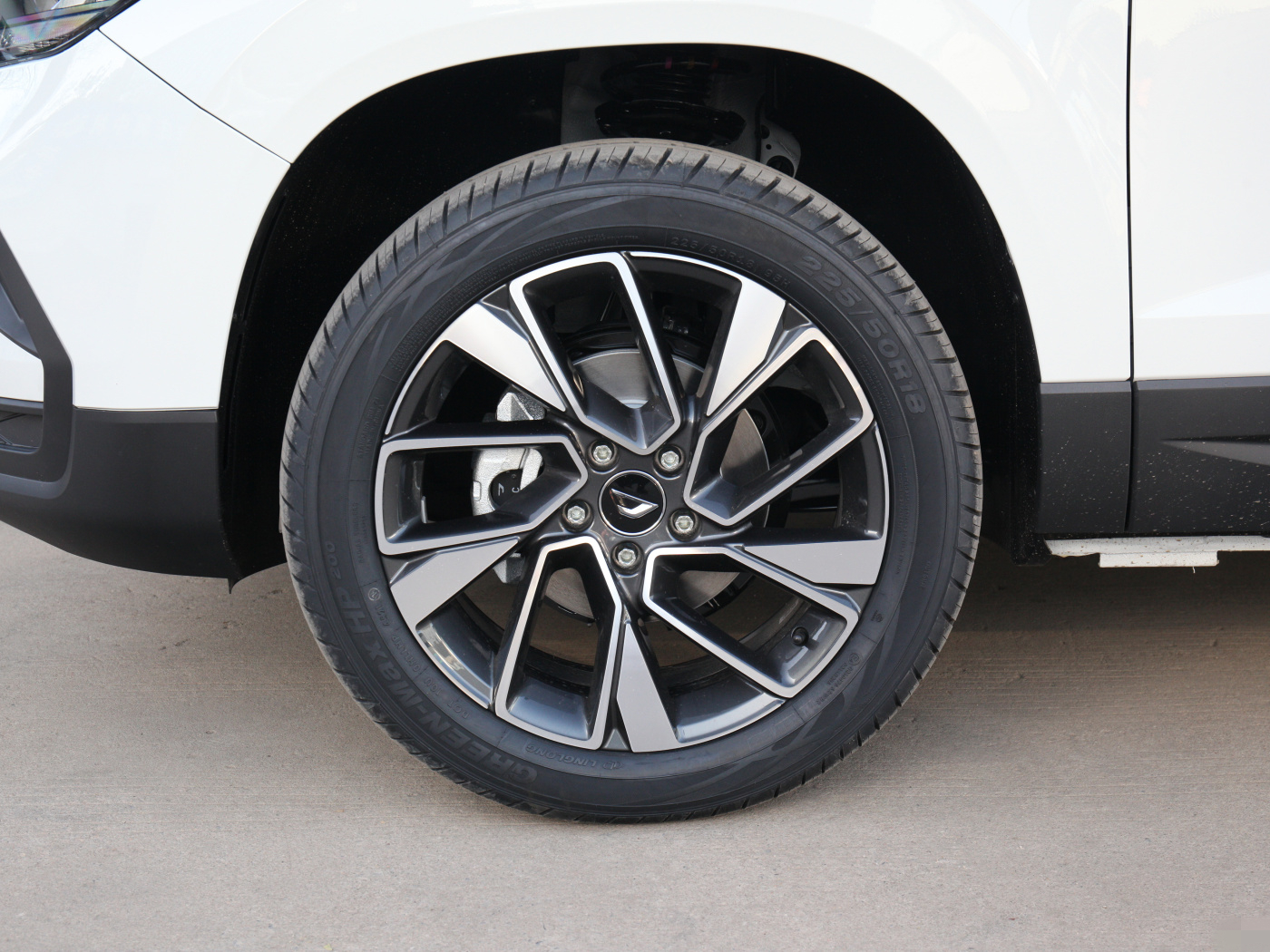 捷达vs5手动版和吉利缤越手动版,1.4t捷达vs5对比1.4t缤越