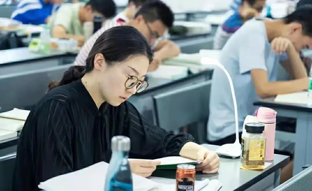 同等学力申硕是怎么回事,在职同等学力申硕值得考吗