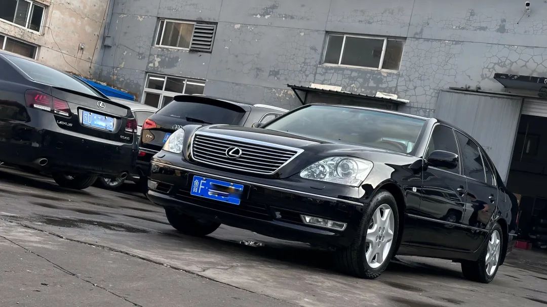 大哥12万买2005年售价100万的凌志LS430，含泪又花10万翻新才能开