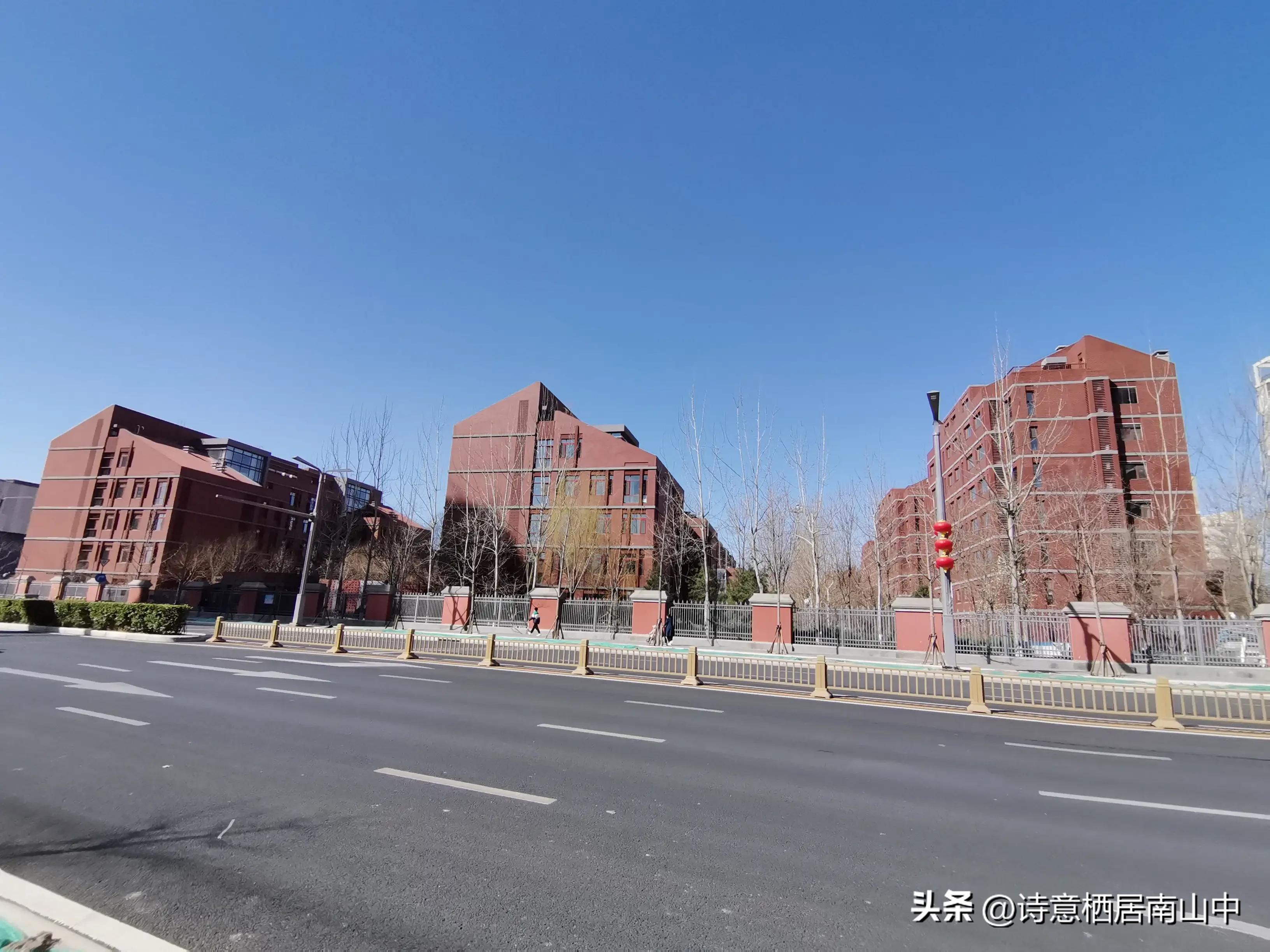 北京游观记一一亦庄城市界面与产业教育多翼齐飞