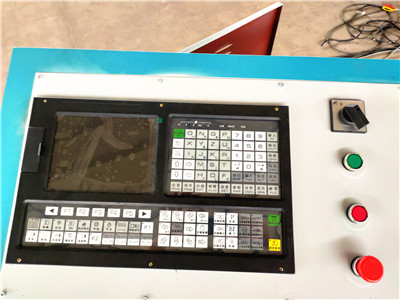 木工带锯机全自动,带锯机锯木材